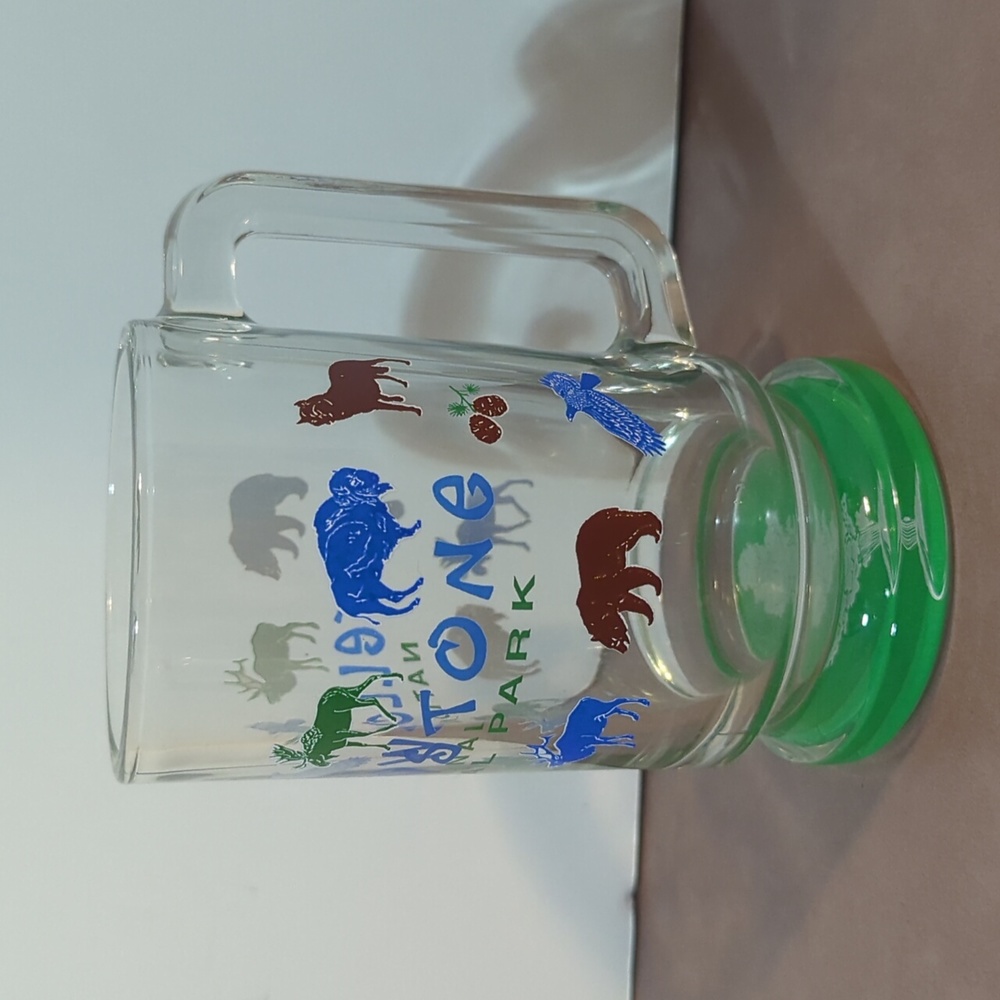 Yellowstone National Park glass mug glacier on bottom buffalo bear Made in USA
